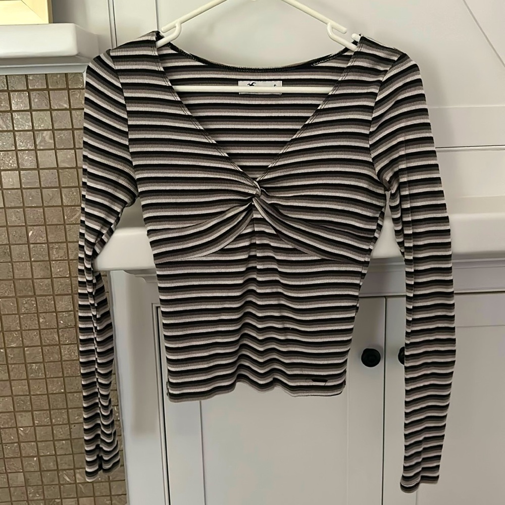 Long sleeve, ribbed hollister shirt